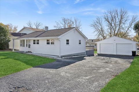 Tiny photo for 821 Oakwood Drive, Round Lake Beach, IL 60073 (MLS # 12517507)