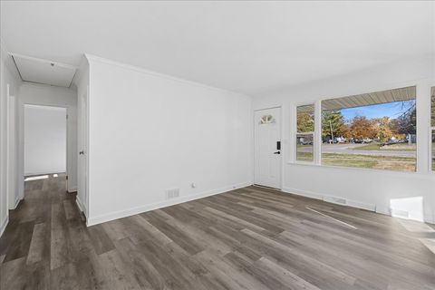 Tiny photo for 821 Oakwood Drive, Round Lake Beach, IL 60073 (MLS # 12517507)