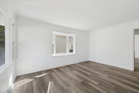 Tiny photo for 821 Oakwood Drive, Round Lake Beach, IL 60073 (MLS # 12517507)