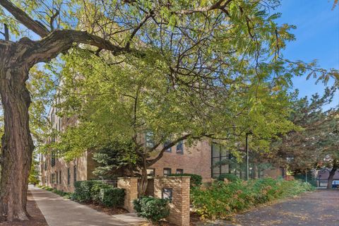 Photo of Chicago, IL 60614 (MLS # 12546889)