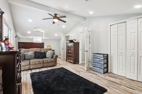 Tiny photo for 806 Spencer Street, Joliet, IL 60433 (MLS # 12491602)