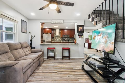 Tiny photo for 806 Spencer Street, Joliet, IL 60433 (MLS # 12491602)