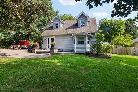Tiny photo for 806 Spencer Street, Joliet, IL 60433 (MLS # 12491602)