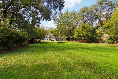 Tiny photo for 806 Spencer Street, Joliet, IL 60433 (MLS # 12491602)