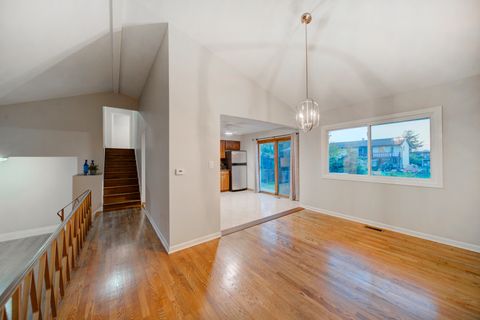 Tiny photo for 1324 S Main Street, Lombard, IL 60148 (MLS # 12484857)