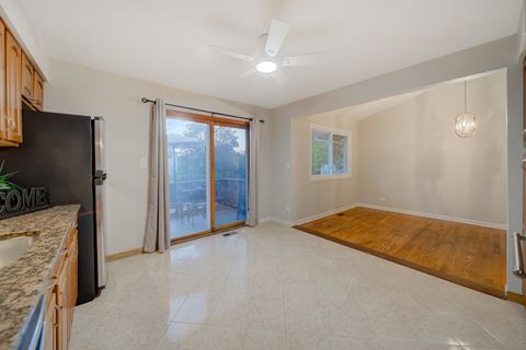 Tiny photo for 1324 S Main Street, Lombard, IL 60148 (MLS # 12484857)