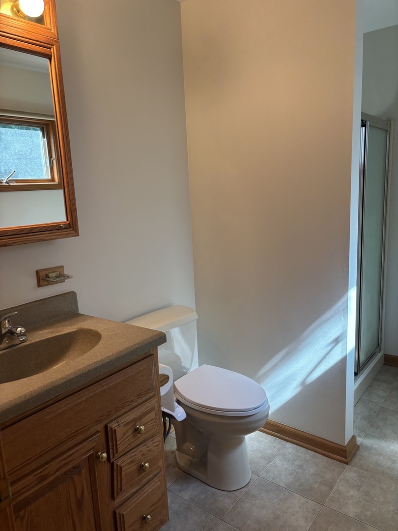 Arlington Heights, Illinois 60005, United States, 4 Bedrooms Bedrooms, ,4 BathroomsBathrooms,Residential,Active,183180