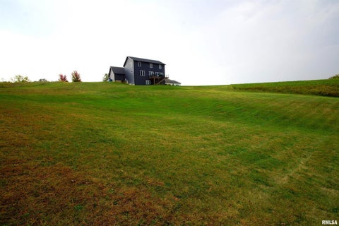 Tiny photo for 10703 52ND Street Court W, Milan, IL 61264 (MLS # 12666438)