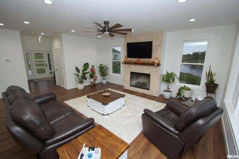 Tiny photo for 10703 52ND Street Court W, Milan, IL 61264 (MLS # 12666438)