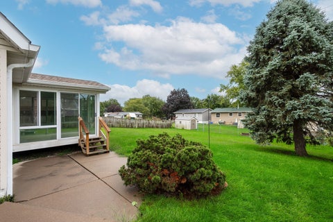 Tiny photo for 2511 W 60th Street, Davenport, IA 52806 (MLS # 12765106)