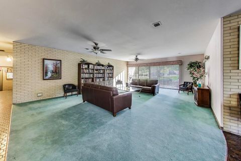 Tiny photo for 5840 W 104th Street #209, Oak Lawn, IL 60453 (MLS # 12515544)