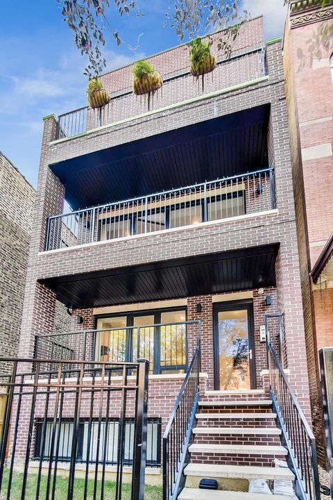 Photo of 1445 N Rockwell Street #1, Chicago, IL 60622 (MLS # 12490417)
