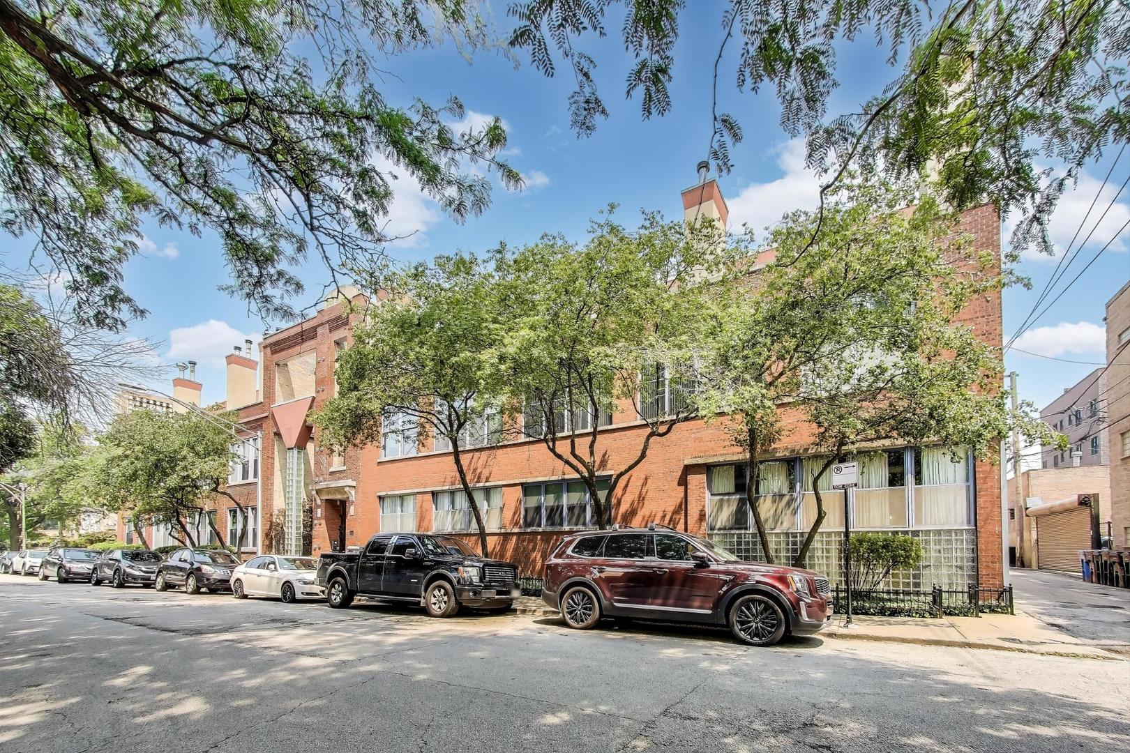 525 N ADA Street 4