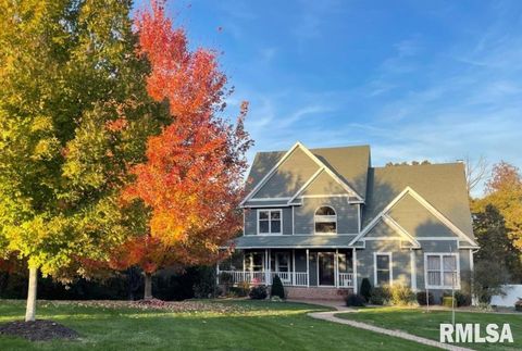 Photo of 5585 Wood Crest Drive, Quincy, IL 62305 (MLS # QC4269338)