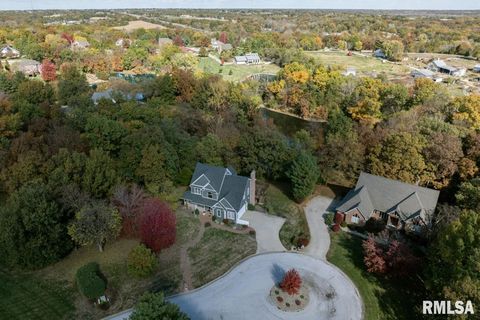 Tiny photo for 5585 Wood Crest Drive, Quincy, IL 62305 (MLS # QC4269338)