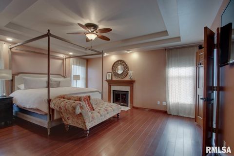 Tiny photo for 5585 Wood Crest Drive, Quincy, IL 62305 (MLS # QC4269338)