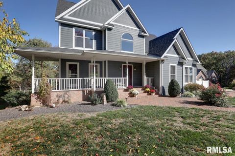 Tiny photo for 5585 Wood Crest Drive, Quincy, IL 62305 (MLS # QC4269338)