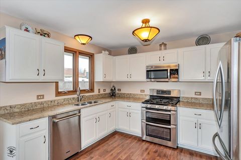 Tiny photo for 2909 Bisbee Drive, Joliet, IL 60432 (MLS # 12574381)