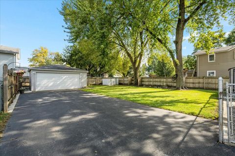 Tiny photo for 271 N Smith Street, Aurora, IL 60505 (MLS # 12496132)