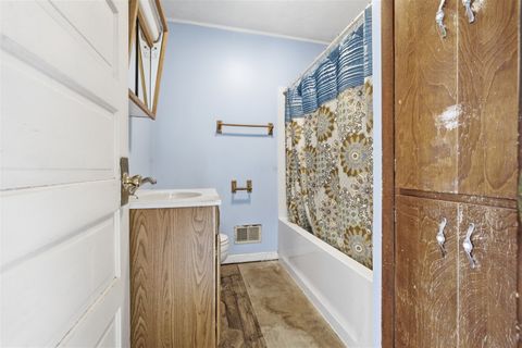 Tiny photo for 28234 N 1600 East Road, Gridley, IL 61744 (MLS # 12516105)