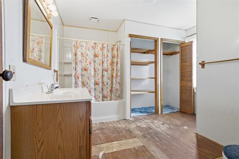 Tiny photo for 28234 N 1600 East Road, Gridley, IL 61744 (MLS # 12516105)