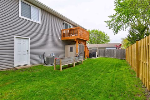 Tiny photo for 4721 Huntington Boulevard, Hoffman Estates, IL 60192 (MLS # 12631732)