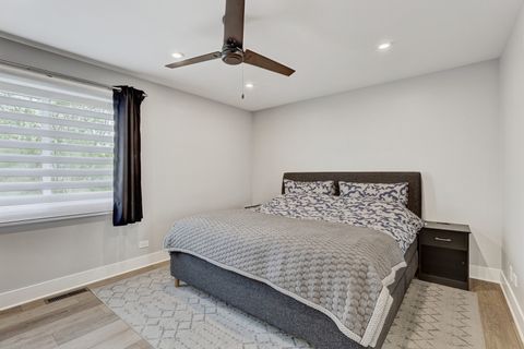 Tiny photo for 4721 Huntington Boulevard, Hoffman Estates, IL 60192 (MLS # 12631732)