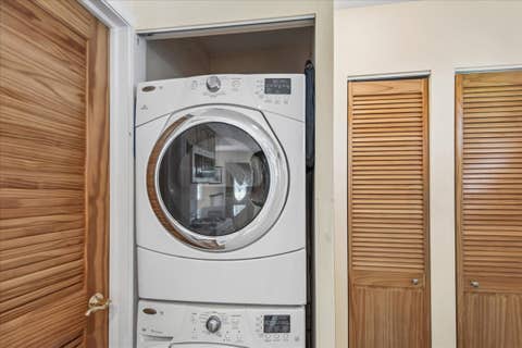 Tiny photo for 912 N Kaspar Avenue, Arlington Heights, IL 60004 (MLS # 12672668)