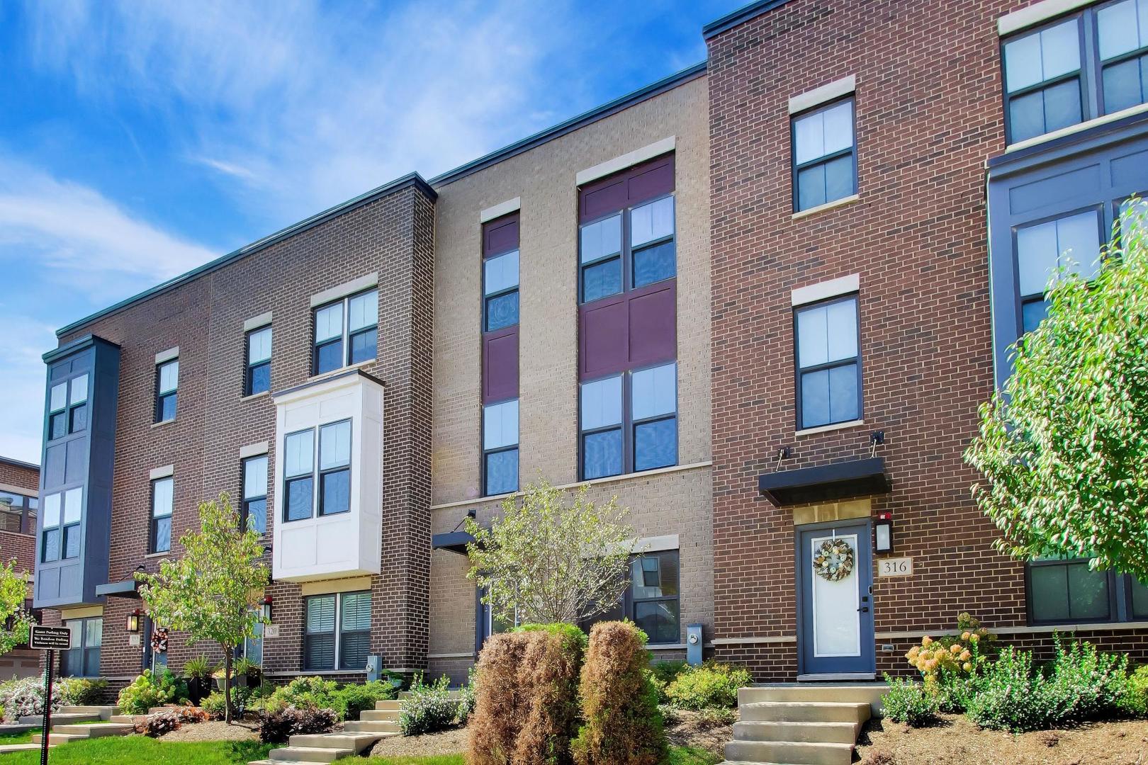318 S Elm Street 318