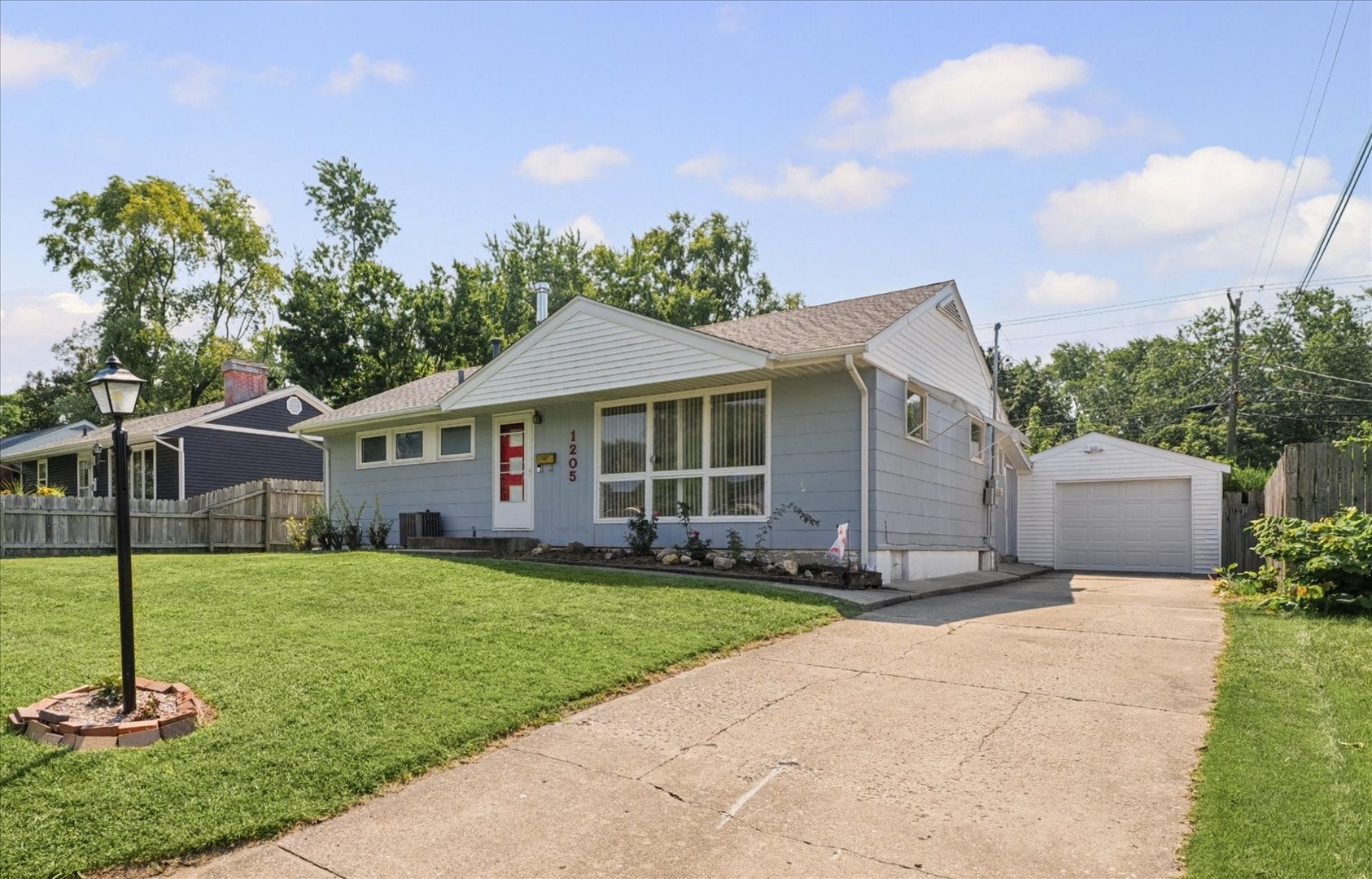 1205 E Fairlawn Drive