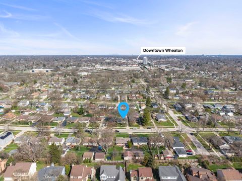 Tiny photo for 115 N Pierce Avenue, Wheaton, IL 60187 (MLS # 12613825)