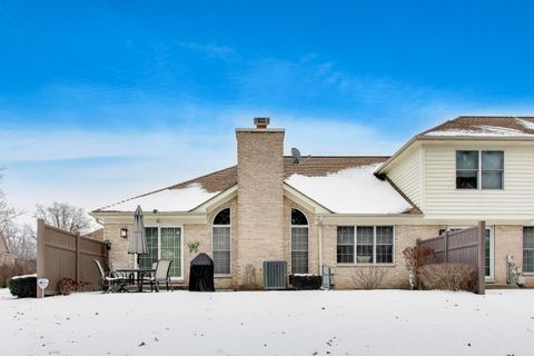 Tiny photo for 4408 Hammersmith Lane, Glenview, IL 60026 (MLS # 12558815)