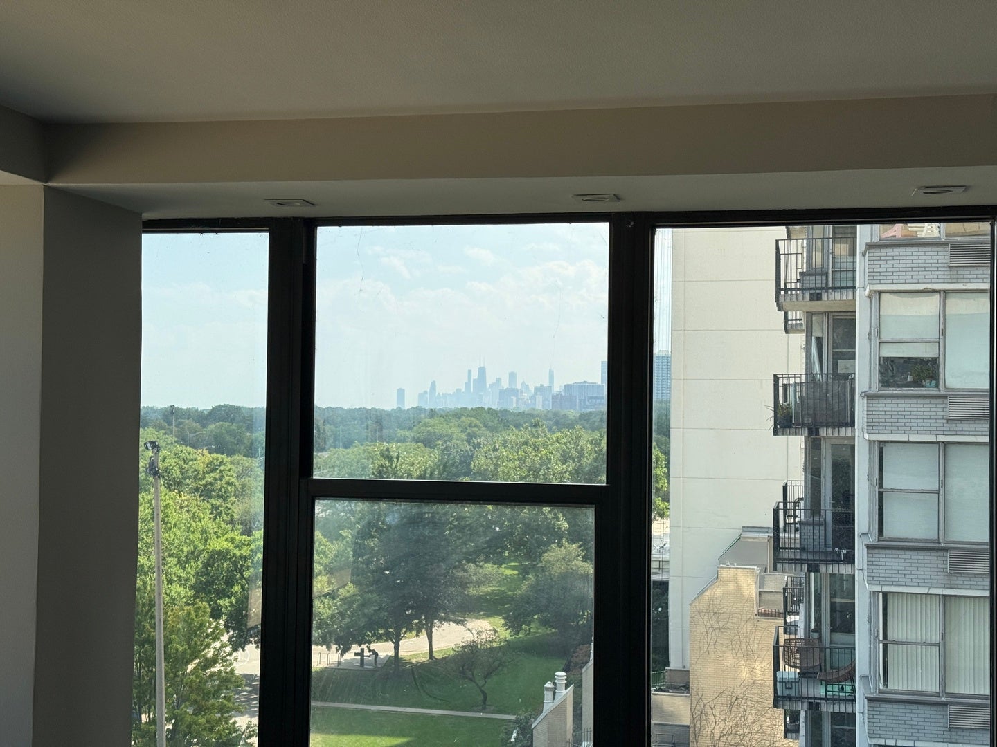 5801 N Sheridan Road 7D