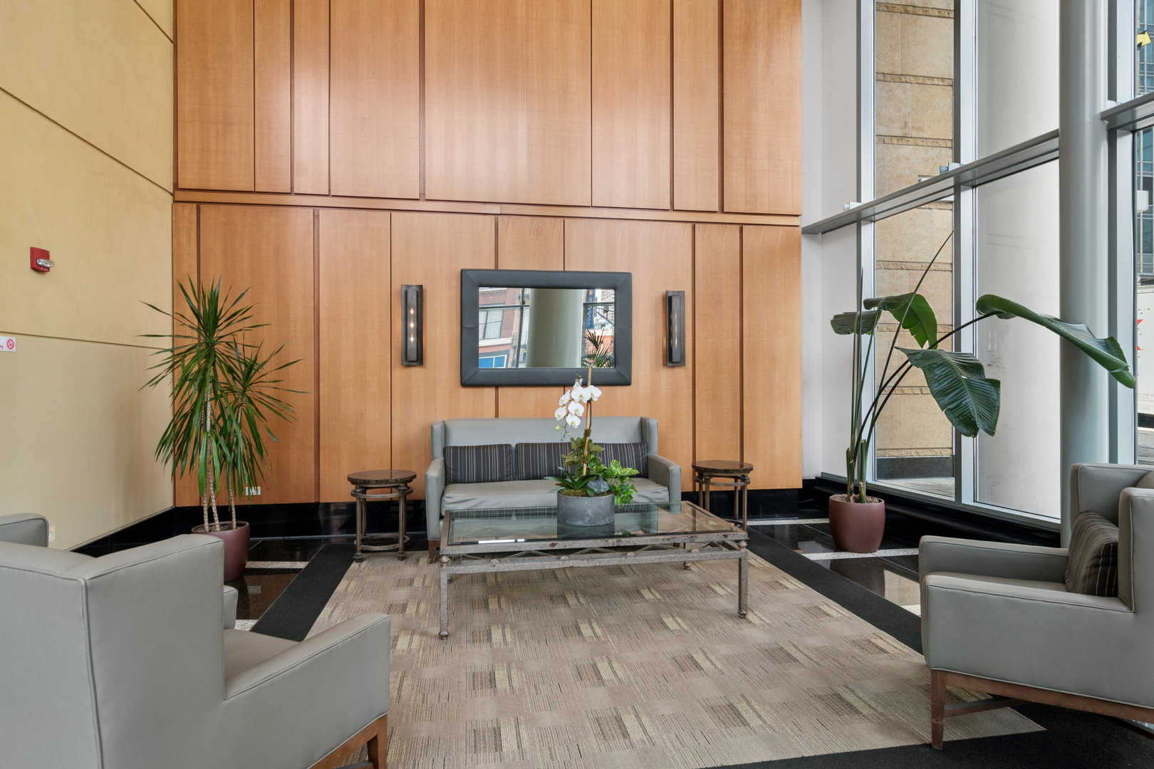 345 N La Salle Drive 1706