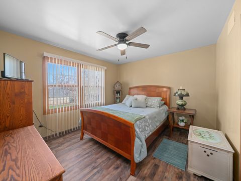 Tiny photo for 2405 Glen Circle East, Sycamore, IL 60178 (MLS # 12588177)