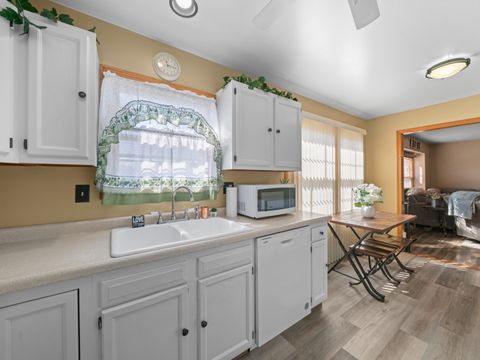 Tiny photo for 2405 Glen Circle East, Sycamore, IL 60178 (MLS # 12588177)