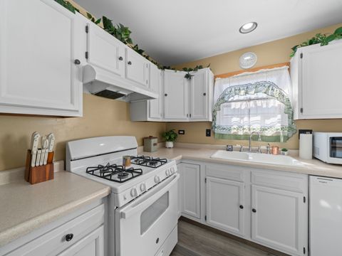 Tiny photo for 2405 Glen Circle East, Sycamore, IL 60178 (MLS # 12588177)