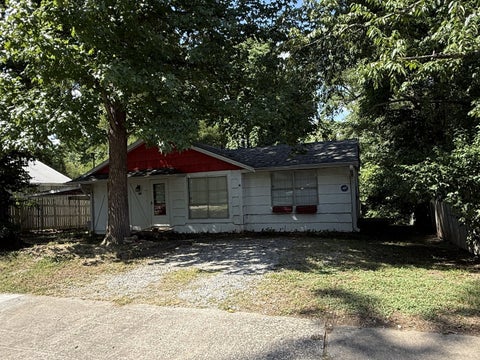 Tiny photo for 626 W Rigdon Street, Carbondale, IL 62901 (MLS # 12735347)