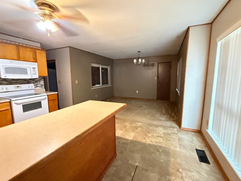 Tiny photo for 626 W Rigdon Street, Carbondale, IL 62901 (MLS # 12735347)