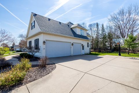 Tiny photo for 4017 Kathleen Way, Davenport, IA 52807 (MLS # 12616219)