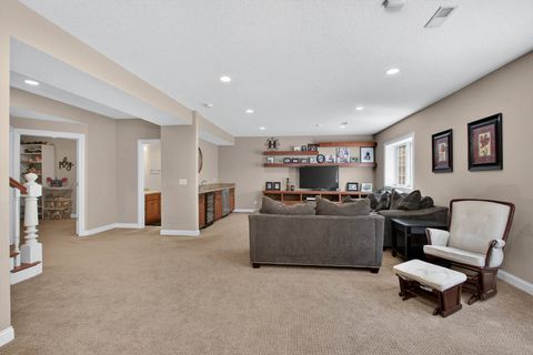 Tiny photo for 4017 Kathleen Way, Davenport, IA 52807 (MLS # 12616219)