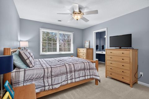 Tiny photo for 4017 Kathleen Way, Davenport, IA 52807 (MLS # 12616219)