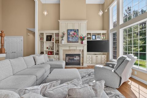 Tiny photo for 4017 Kathleen Way, Davenport, IA 52807 (MLS # 12616219)