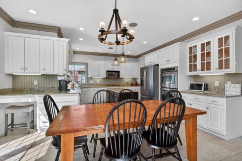 Tiny photo for 4017 Kathleen Way, Davenport, IA 52807 (MLS # 12616219)