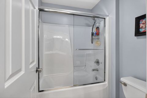 Tiny photo for 4017 Kathleen Way, Davenport, IA 52807 (MLS # 12616219)