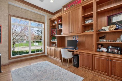 Tiny photo for 4017 Kathleen Way, Davenport, IA 52807 (MLS # 12616219)