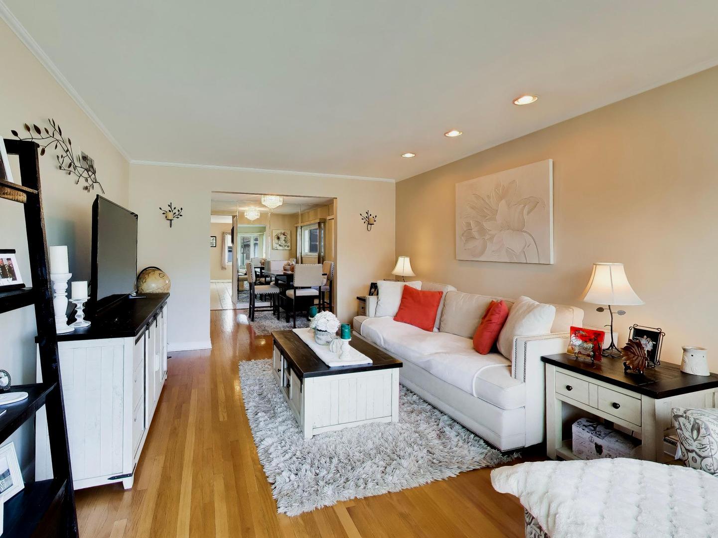 8547 W Saint Joseph Avenue