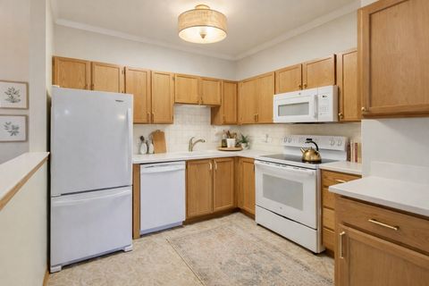 Tiny photo for 605 Barrington Avenue #140, East Dundee, IL 60118 (MLS # 12624850)