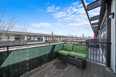 Tiny photo for 1070 W 15TH Street #403, Chicago, IL 60608 (MLS # 12435718)