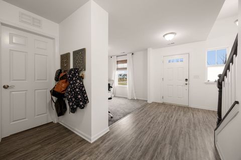 Tiny photo for 4196 Irving Road, Aurora, IL 60504 (MLS # 12606934)